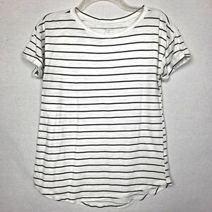 Maurices 24/7 White Gray Striped Tee XS